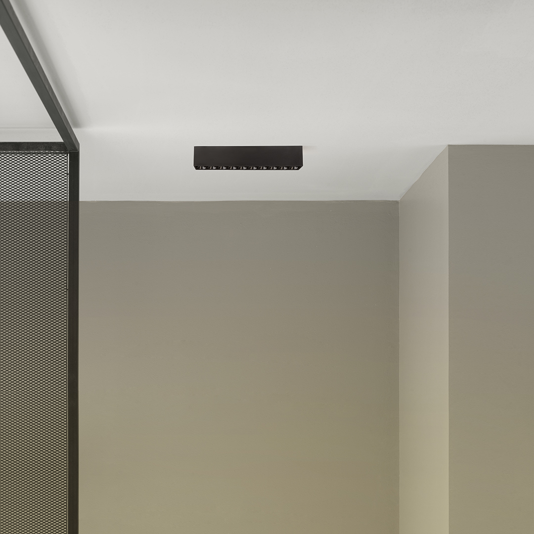 Black Foster Surface - 1 Module