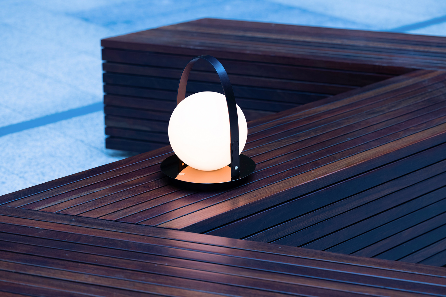 Bola Lantern