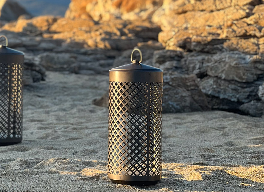 Carmen - R1 Mobile Rechargeable