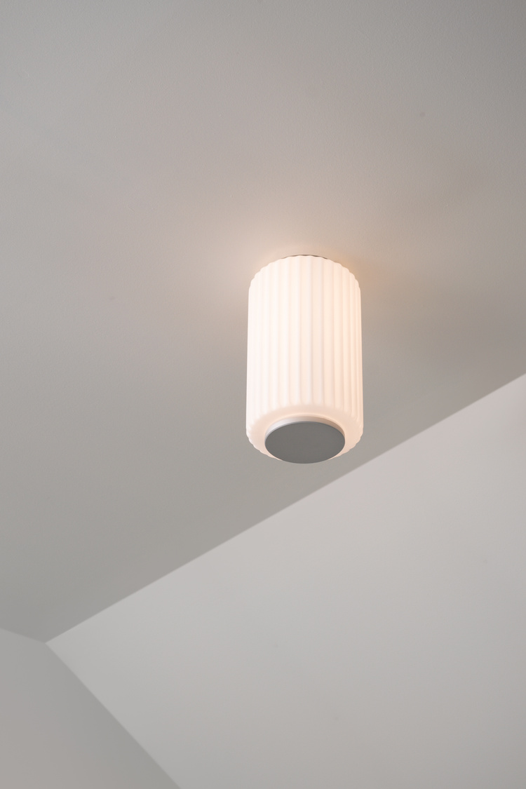 Column Ceiling - Amber