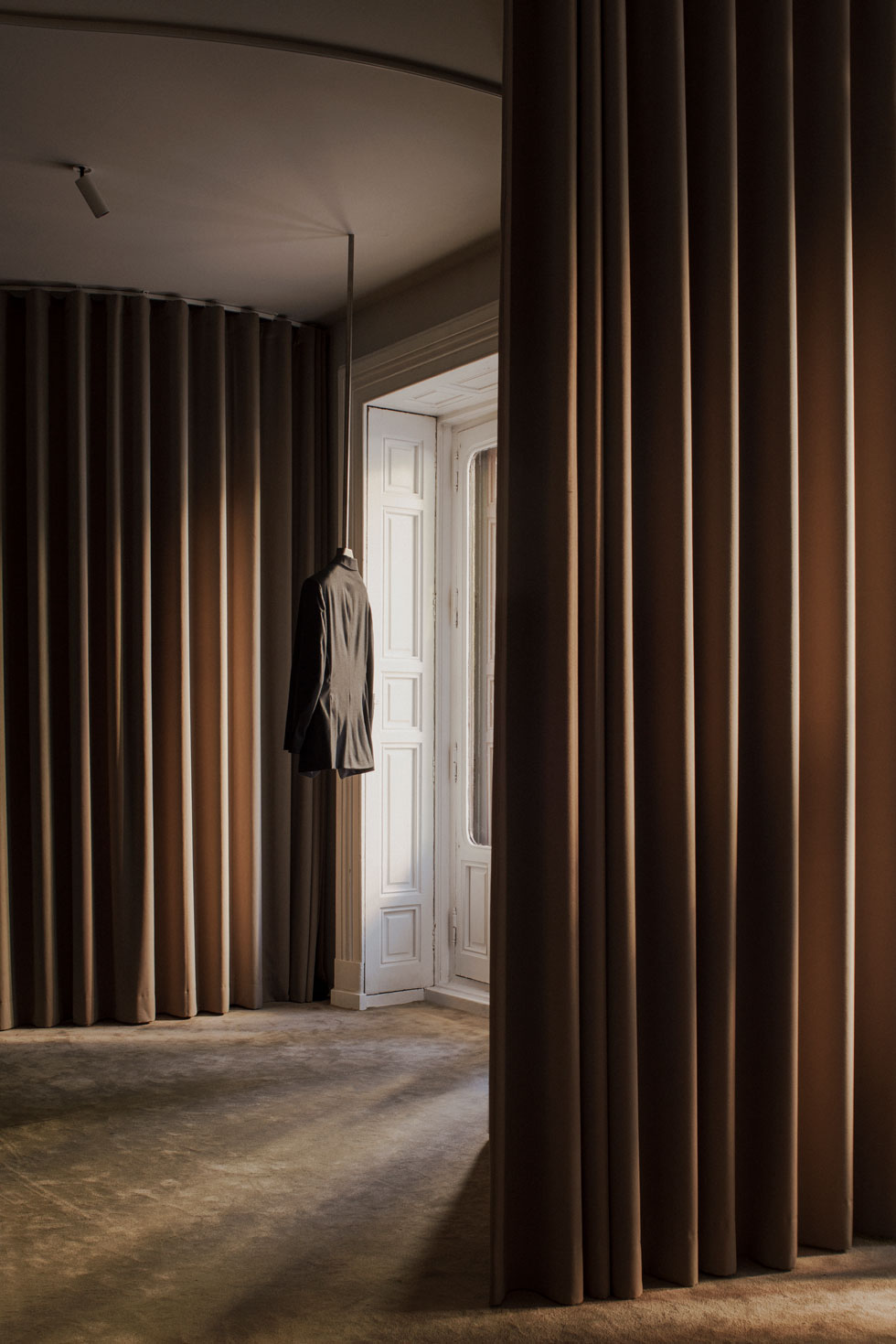 Flip Recessed