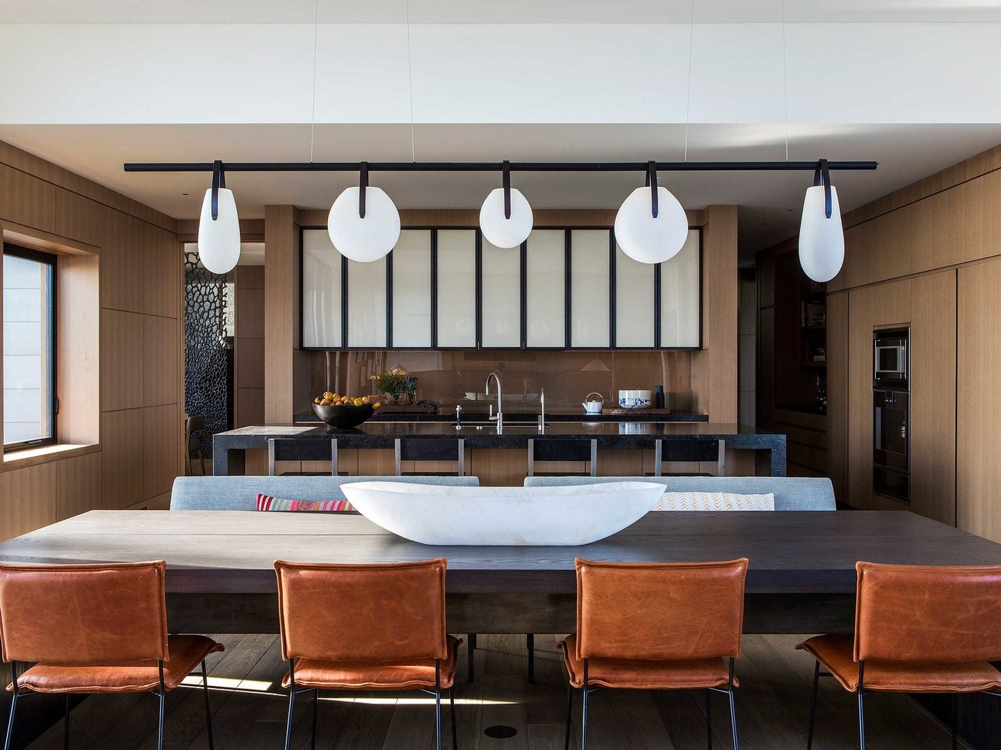 Gala 114" - Symmetrical Mixed Globes