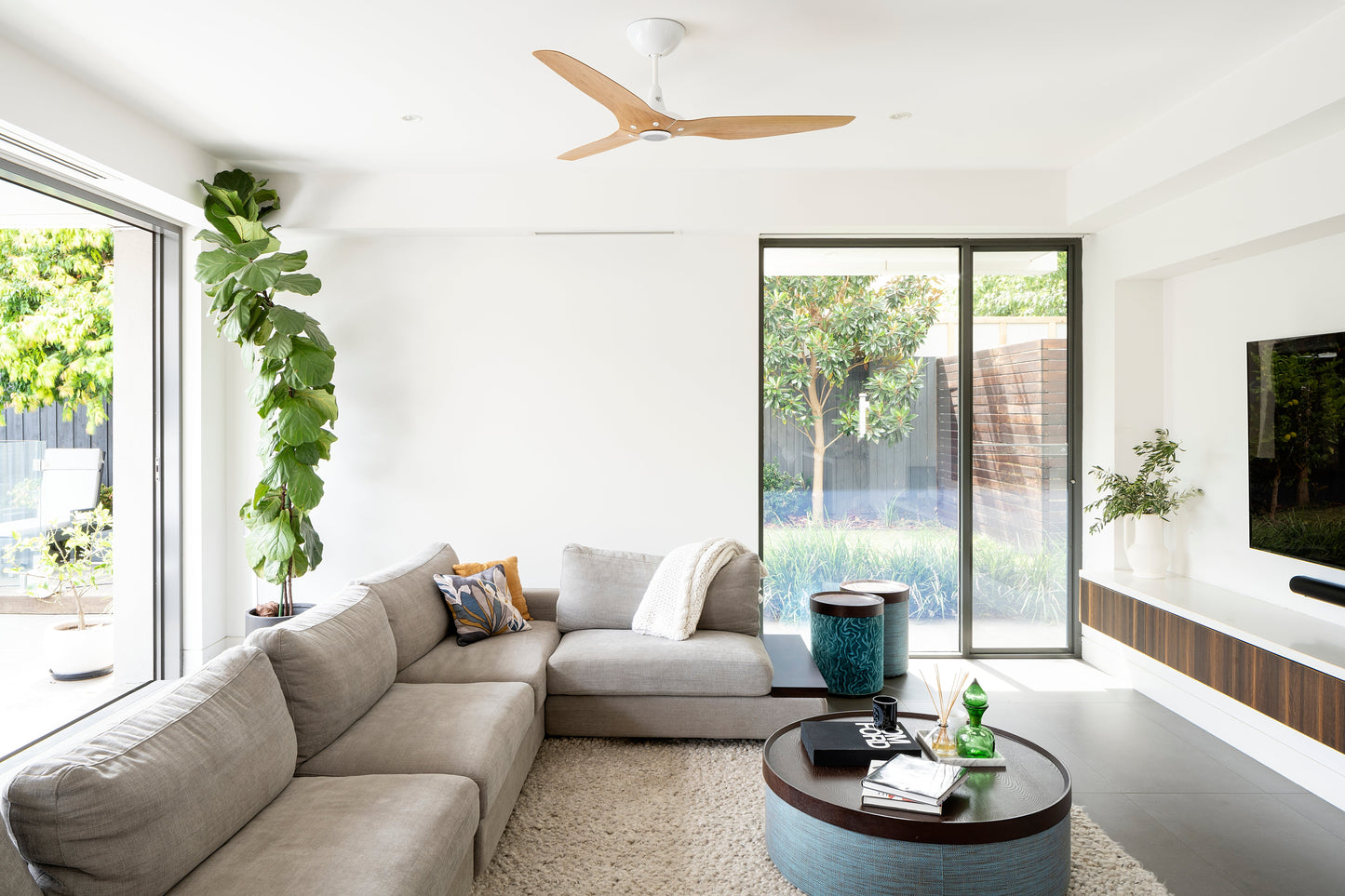 Haiku Indoor Universal Mount - 1.5m
