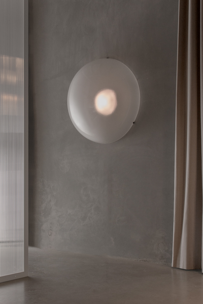 Iris Ceiling/Wall - 90