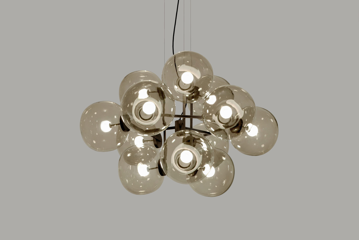 Jasmine Twelve-light chandelier
