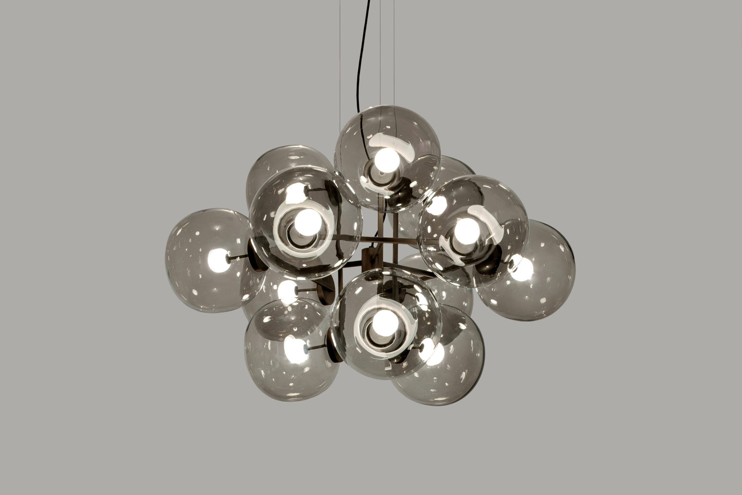 Jasmine Twelve-light chandelier