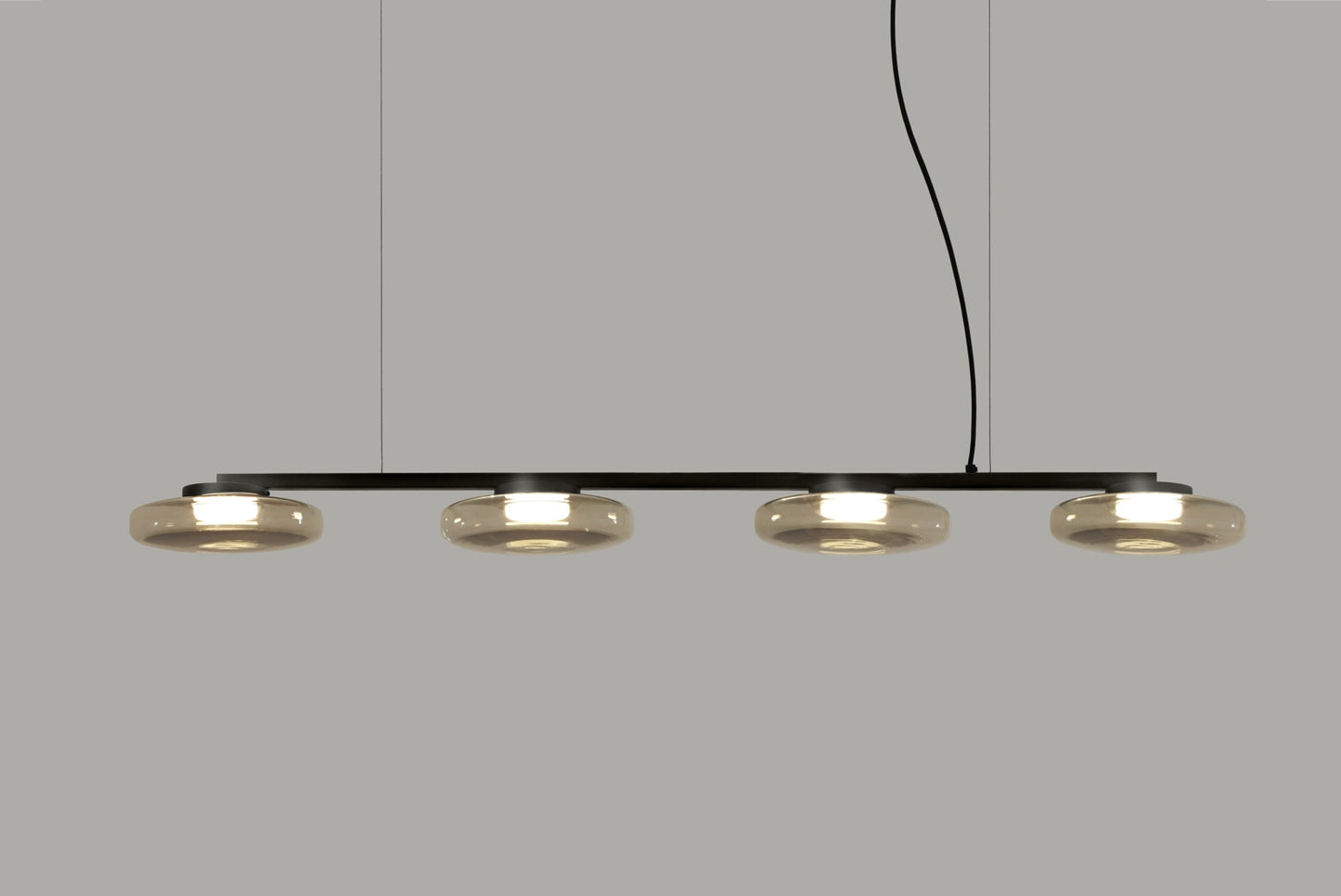 Lounge Four-light linear chandelier