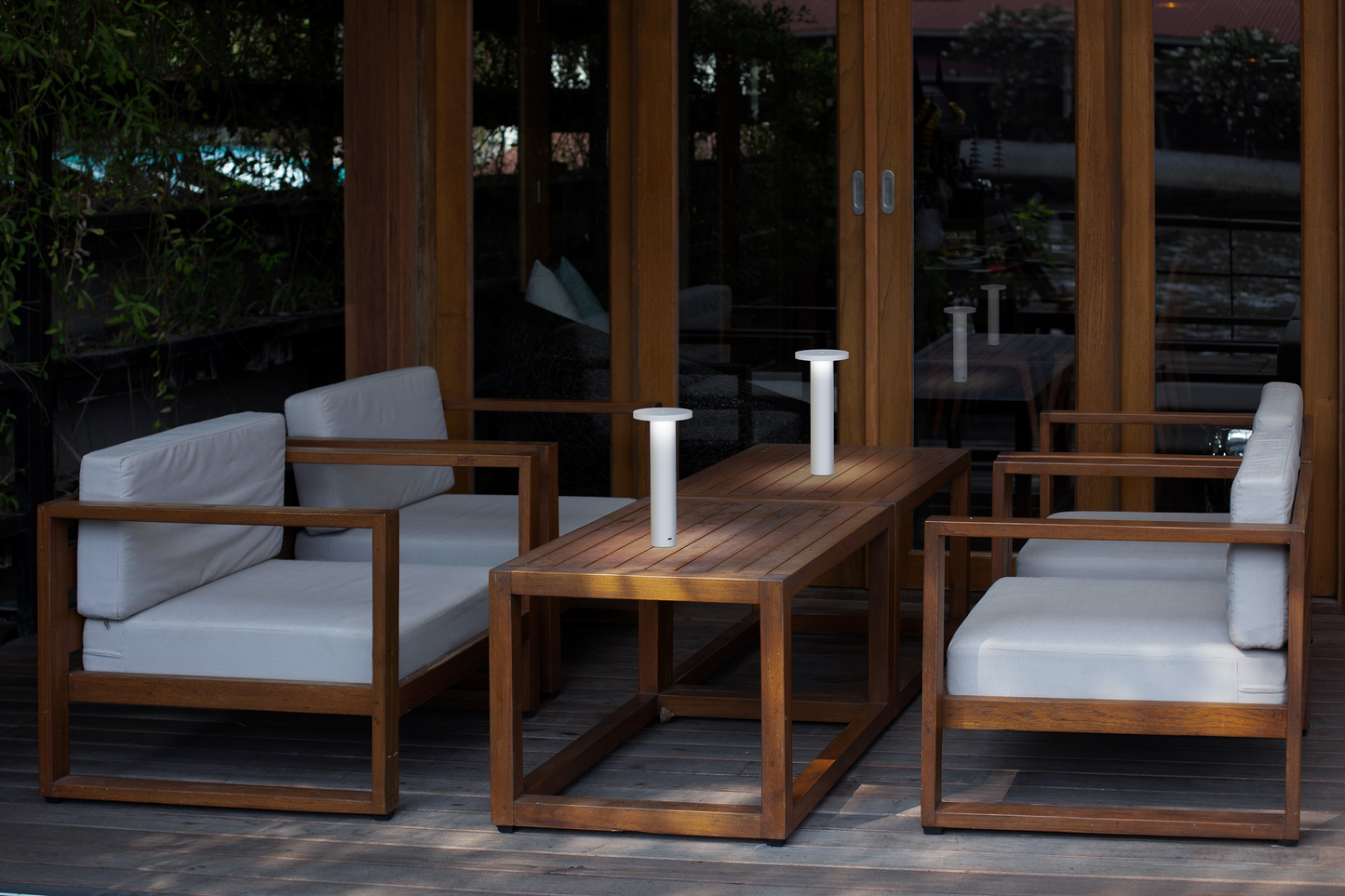 Luci Table