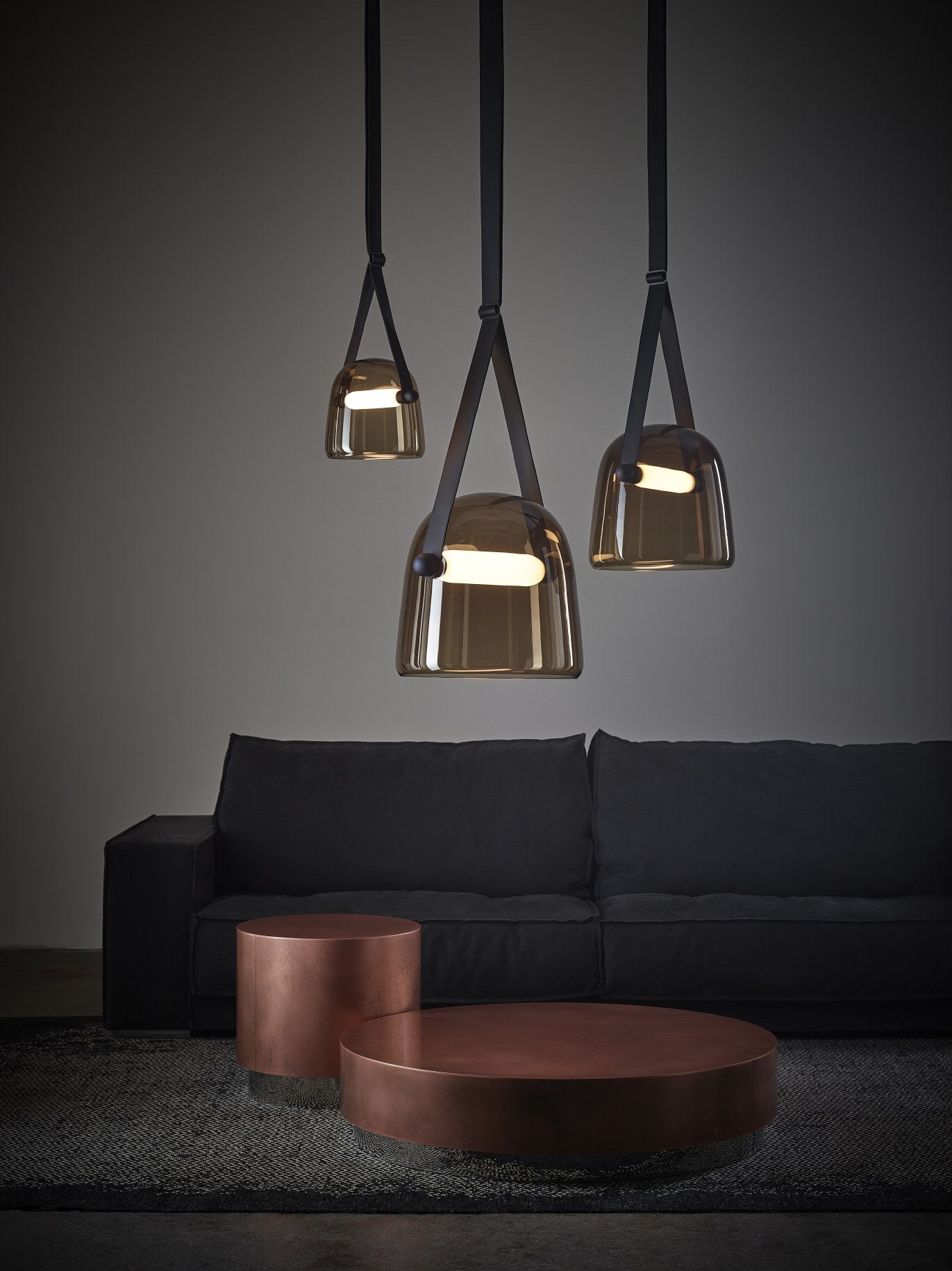 Mona Pendant - Medium In Smoke Brown