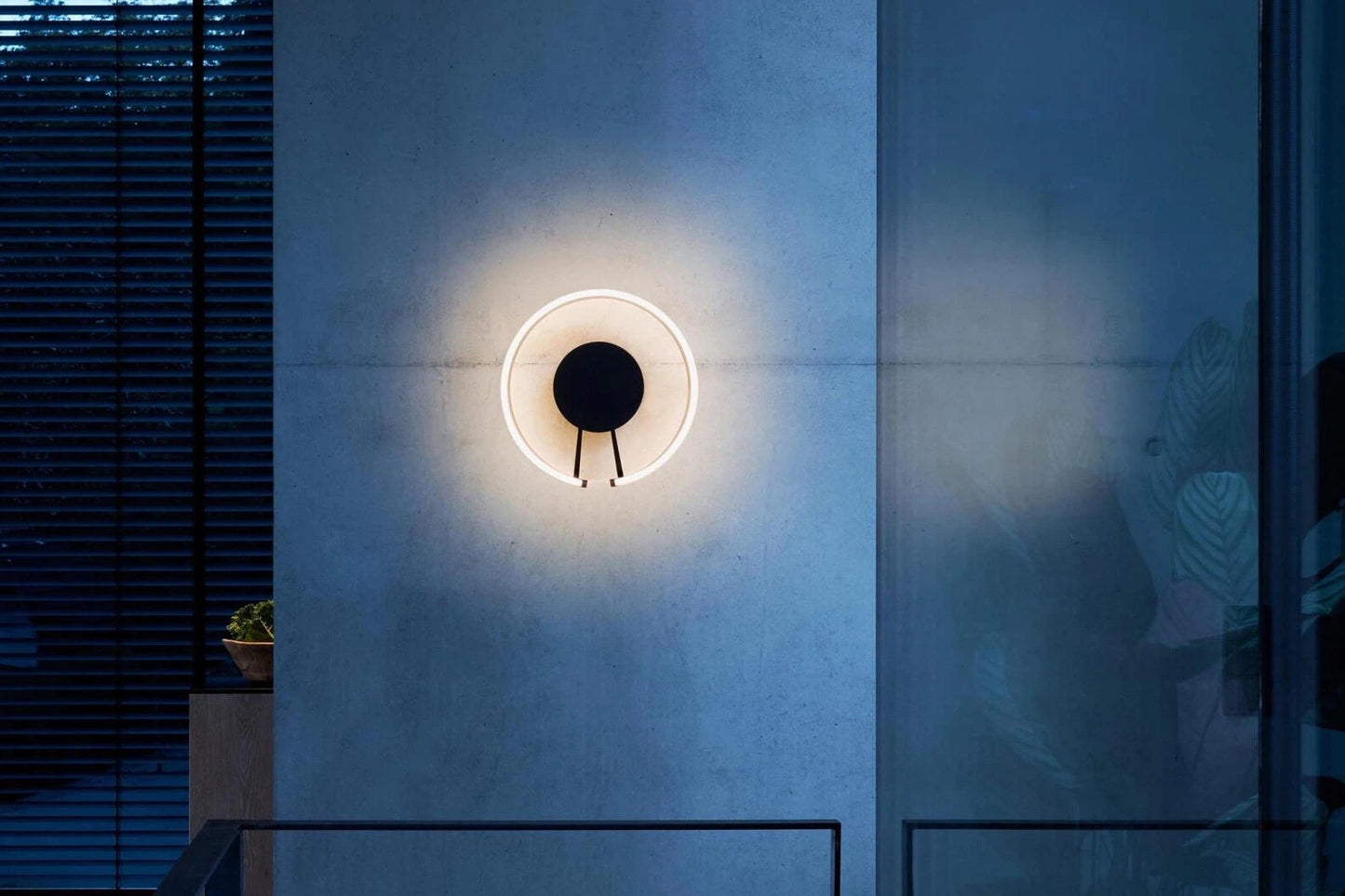Mito Aura Wall