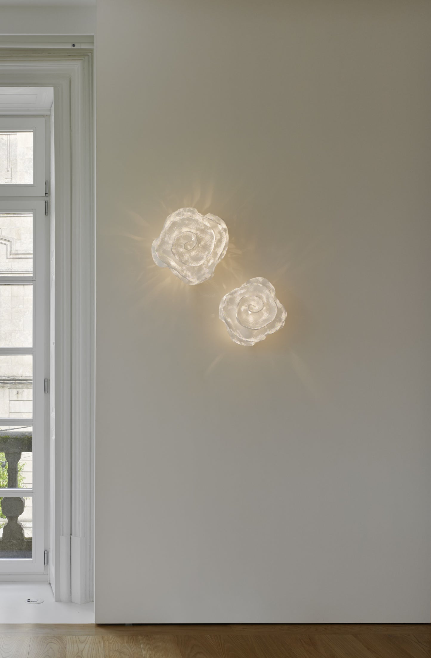 Nevo Wall Small