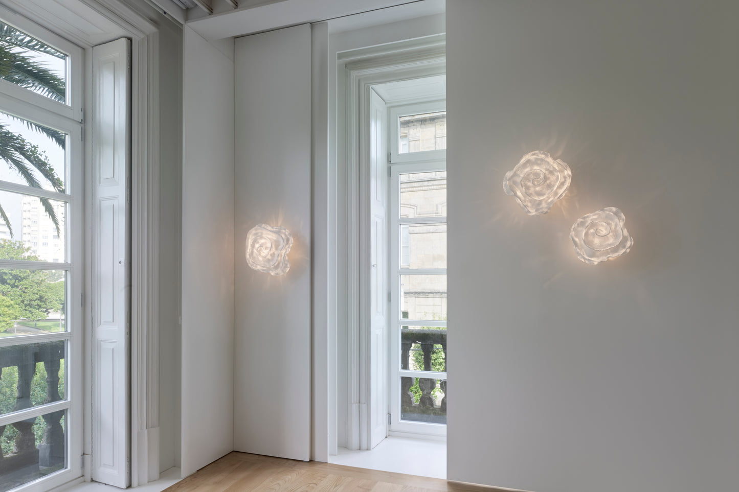Nevo Wall Small