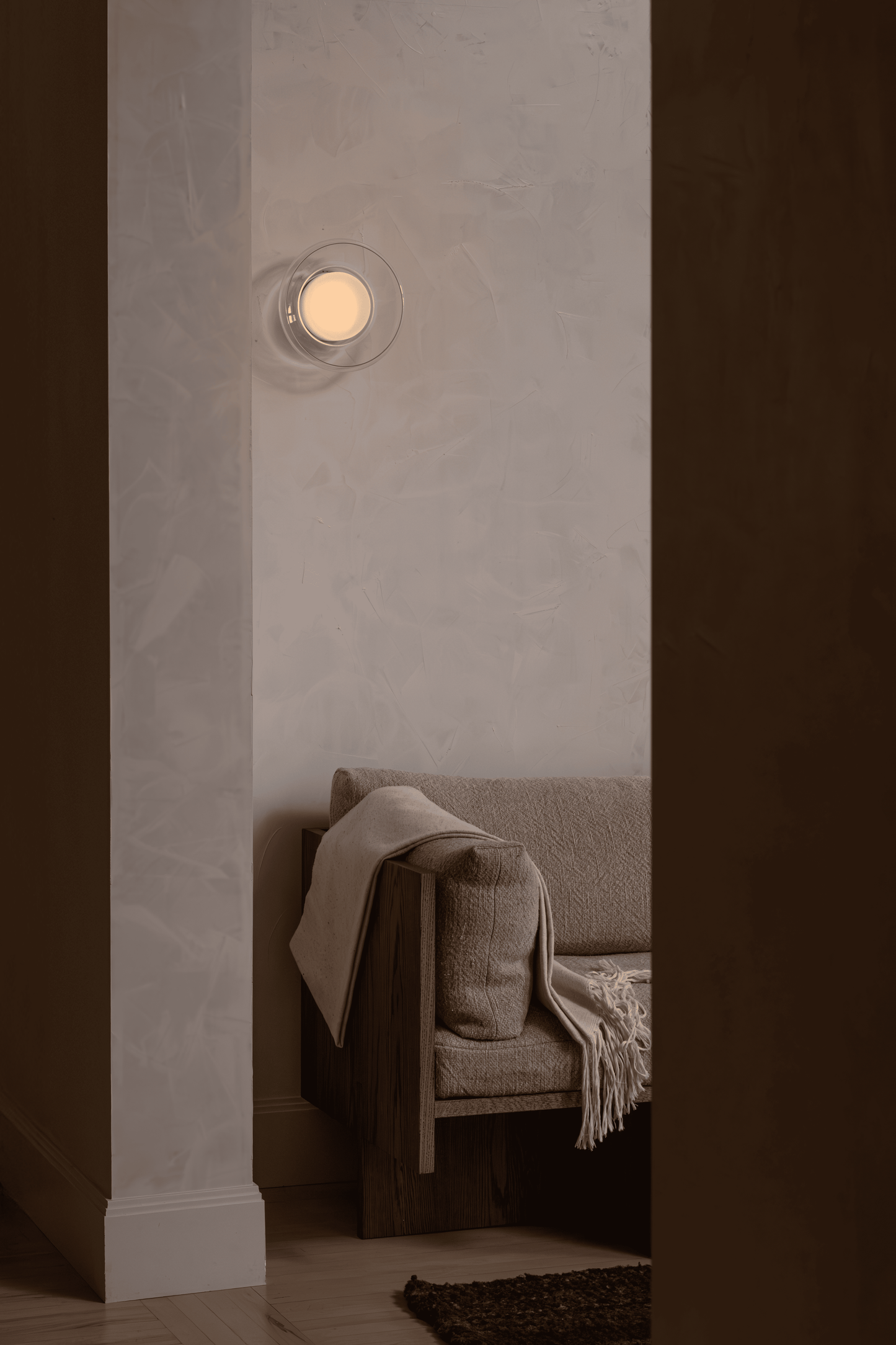 Pace Ceiling/Wall