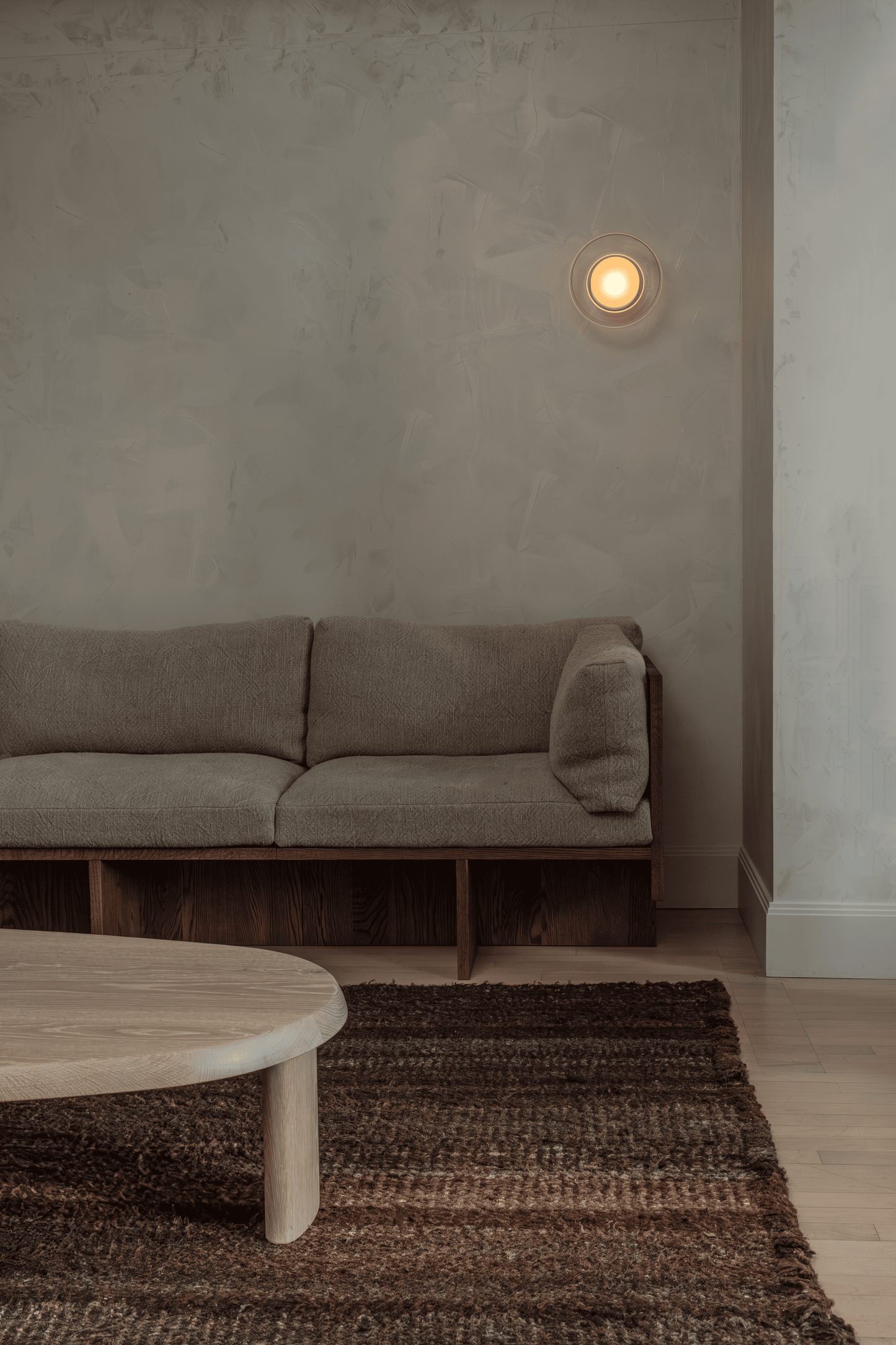 Pace Ceiling/Wall