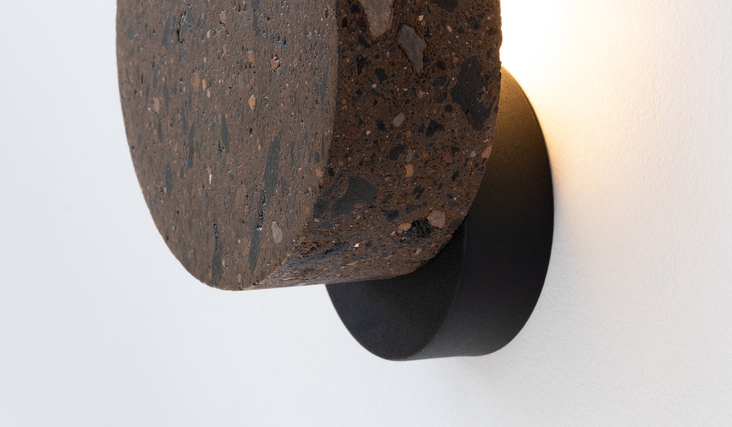 Ambra Wall Round