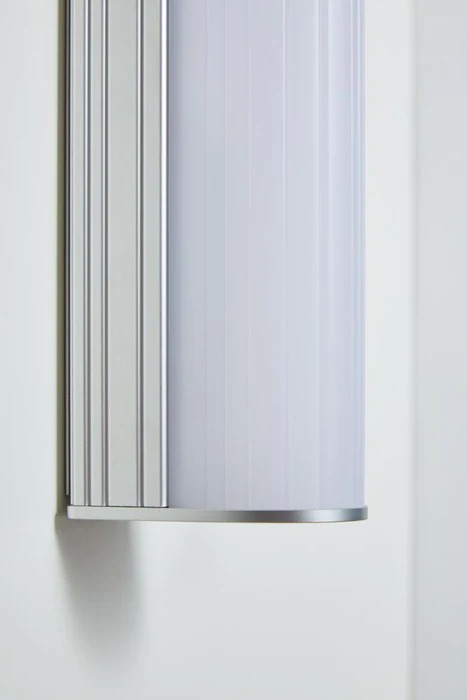 Queue Sconce