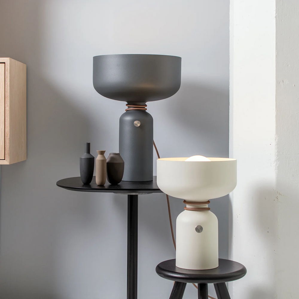 Spotlight Table