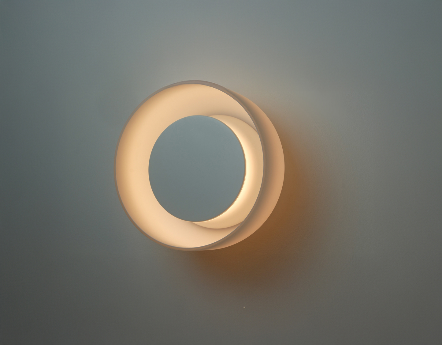 Totem Sconce