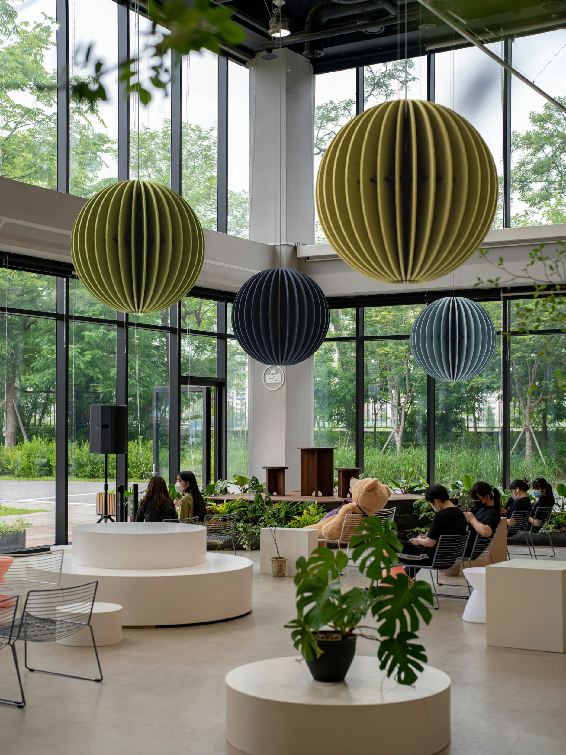 Flexxica Globe XXL acoustic pendant light